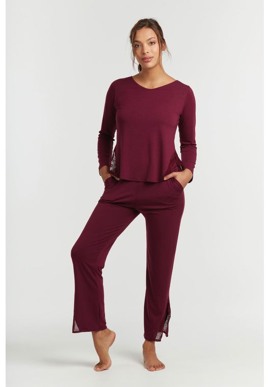 SL15972_uva_1-selu-pijama-viscosa-cataluna-remera-manga-larga-pantalon-detalles-puntilla-