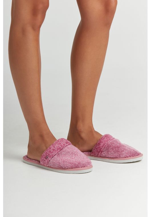 -_PA1558_rosa_1_pantuflas-selu-invierno-pijamas